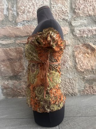 Top Y2K Hombros Descubiertos Estampado