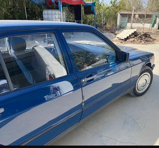 MERCEDES - BENZ 190 2.5 (W201) 1988