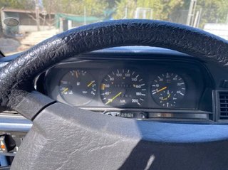 MERCEDES - BENZ 190 2.5 (W201) 1988