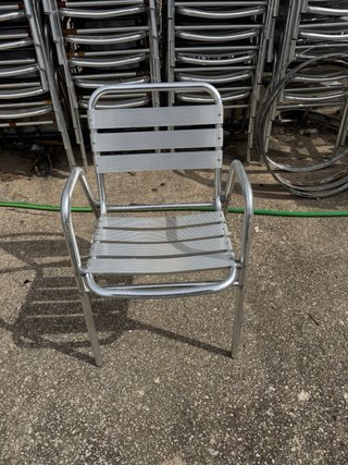Sillas de terraza de aluminio apilables