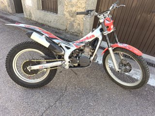 Beta Rev3 250cc Trial 2004