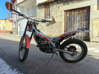 Beta Rev3 250cc Trial 2004