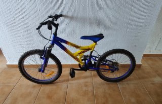 Bicicleta infantil TH-SPORT en muy buen estado.