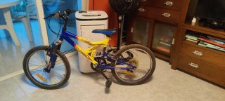 Bicicleta infantil TH-SPORT en muy buen estado.