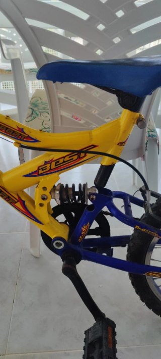 Bicicleta infantil TH-SPORT en muy buen estado.