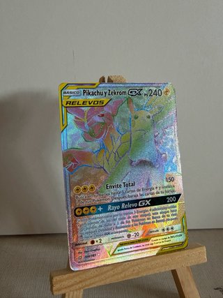Carta Pokémon Pikachu y Zekrom GX 240 PS