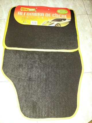 Juego de 4 alfombrillas universales para coche
