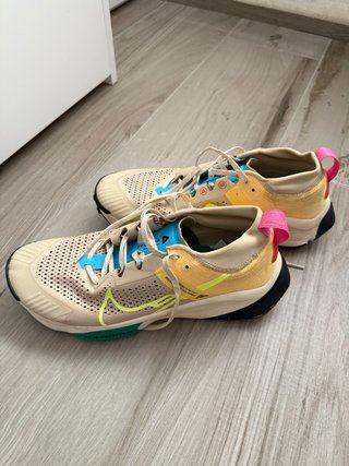 Zapatillas Nike ZoomX Zegama Trail Beige/Amarillo