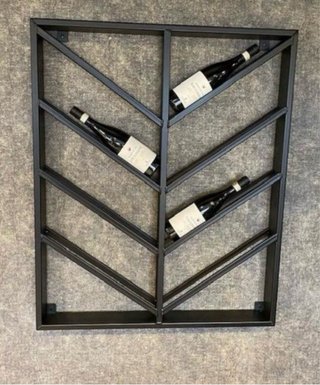 Vinoteca de hierro