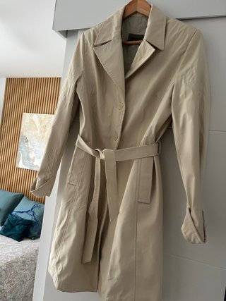 Gabardina beige T M aunque pone 44, talla pequeña