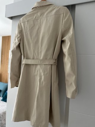 Gabardina beige T M aunque pone 44, talla pequeña