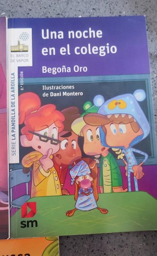 5 libros de lectura de RASI y dos peluches de RASI