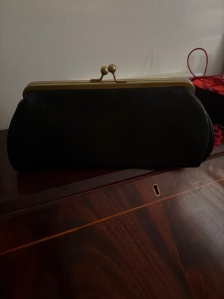 Pochette GHD nera borchie