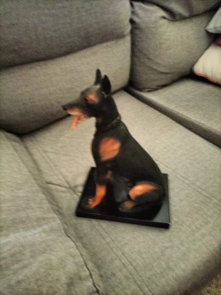 Figura Doberman Porcelana