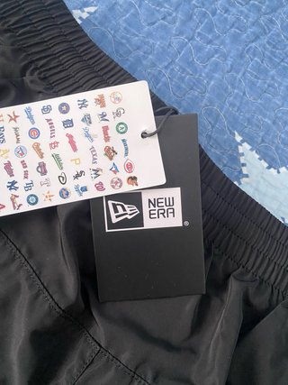 Pantalón corto deportivo New Era negro