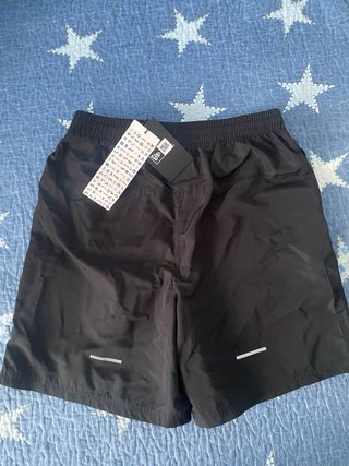 Pantalón corto deportivo New Era negro