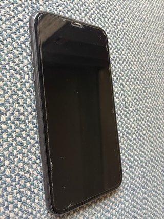iPhone 11 Negro 64GB + Auriculares Oficiales
