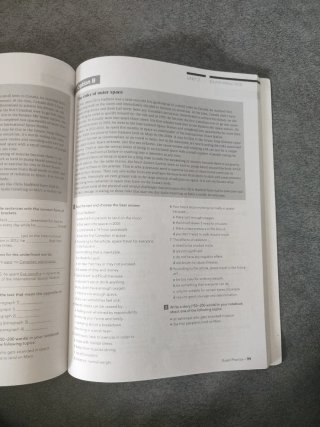 Workbook. 1⁰ Bachillerato, Cambridge.
