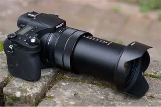 Cámara Sony RX10 IV Negra