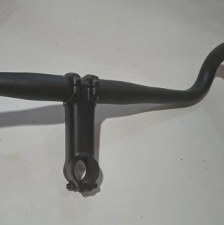 Manubrio e attacco Specialized alluminio