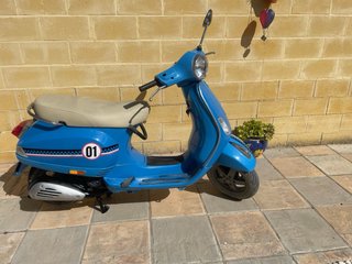 Vespa LX 50cc Azul