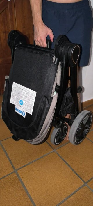 Carro de paseo con capazo y maxicossi