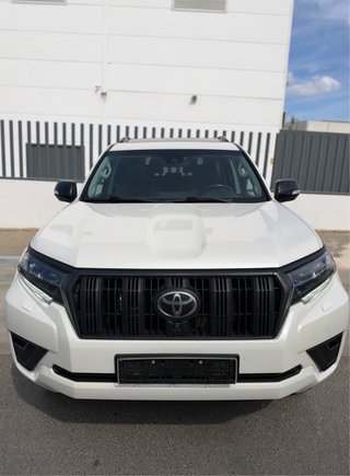 Toyota Land Cruiser 150 2023