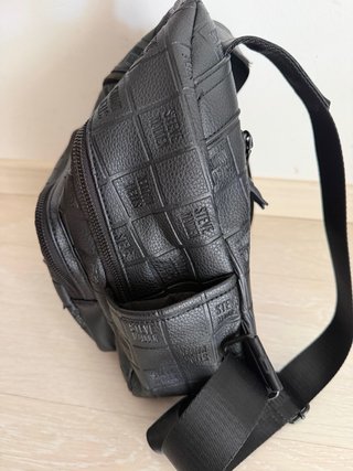 Mochila Steve Madden pequeña negra