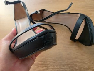 Sandalias de tacón Zara negras