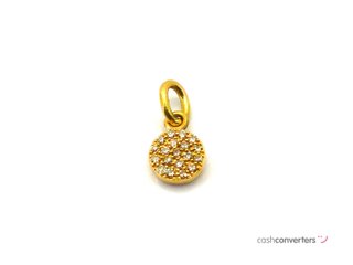 colgante oro 18k con piedra con diamante
