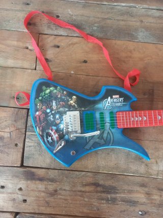 Chitarra Elettrica Infantile Avengers Marvel