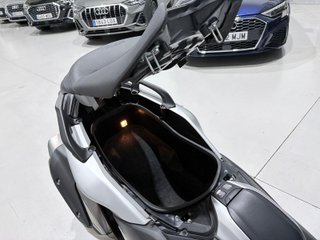 Yamaha T-Max 530 SX ABS 2017