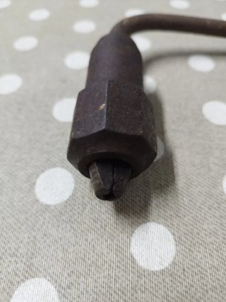 Berbiquí antiguo de mano.
