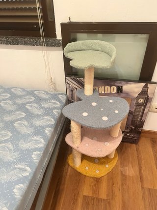 Árbol rascador para gatos