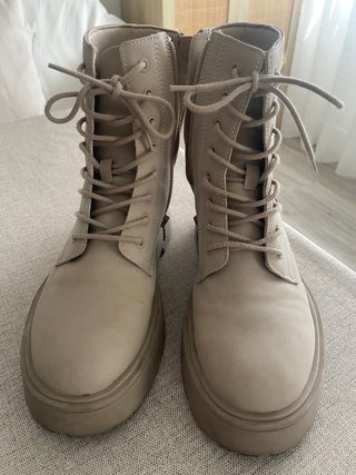 Botas Zara Talla 36 Beige