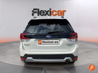 Subaru Forester 2.0i Hybrid CVT Executive