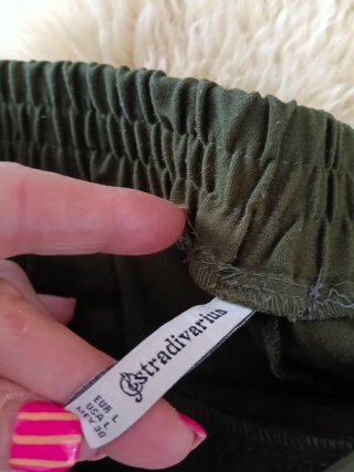 Pantalón Pinzas Stradivarius