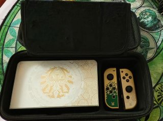 Nintendo Switch Edición Zelda + Accesorios