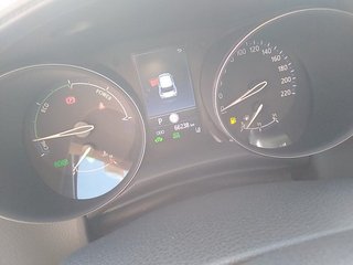 Toyota C-HR 1.8 125H Advance 90 kW (122 CV)