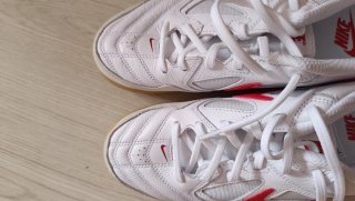 Nike Gato SE Blancas Rojas