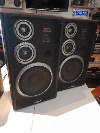 Altavoces Aiwa SX-Z873 Negros