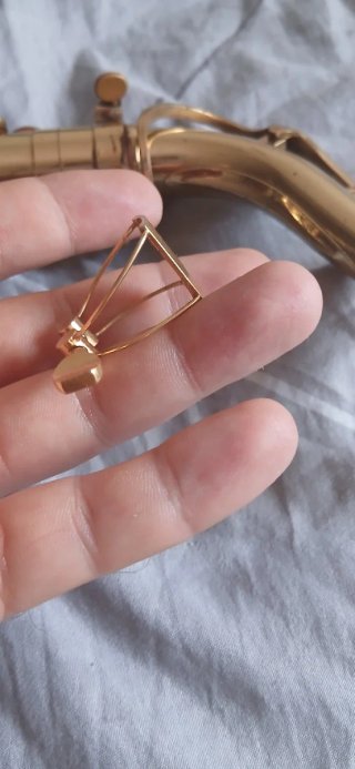 Abrazadera dorada para saxo alto soprano brancher