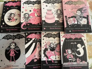 8 Libros Isadora Moon, casi todos como nuevos