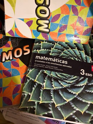 Libros primaria , secundaria y eso