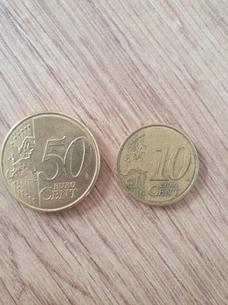 Monedas de 50 y 10 céntimos de Euro