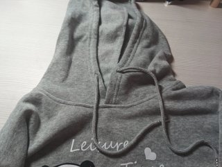 Sudadera corta gris pandas