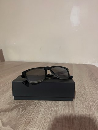 Gafas de sol Hawkers negras y grises