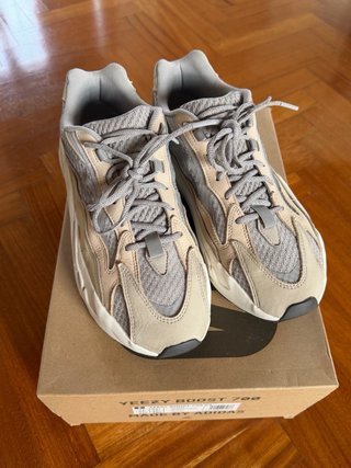 Adidas Yeezy 700 V2 Cream 45 1/3