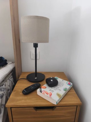 Juego lámparas de mesa beige y negra