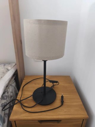 Juego lámparas de mesa beige y negra